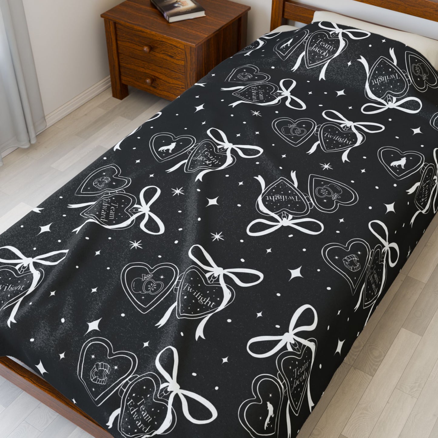 Locket Plush Blanket