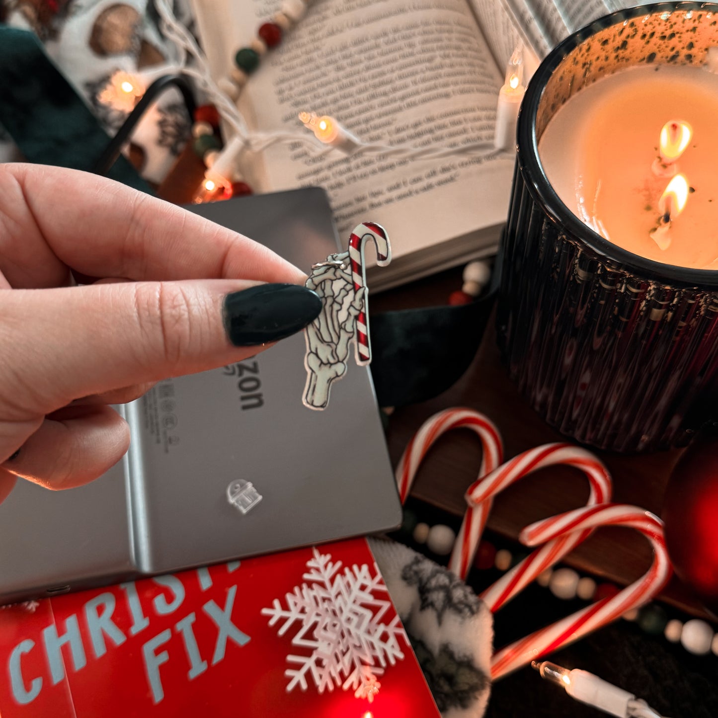 Skeleton Candy Cane Dust Plug