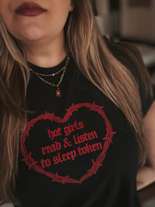 Hot Girls Read & Listen To ST Tee (RED)