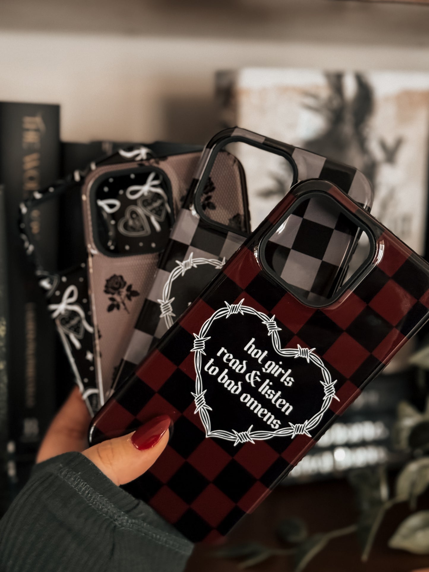 Read & Bad Omens Phone Case